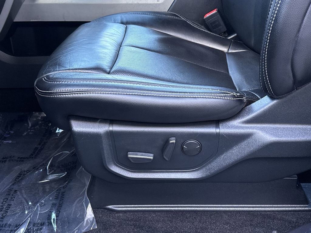 Used 2020 Ford F150 Lariat image 13