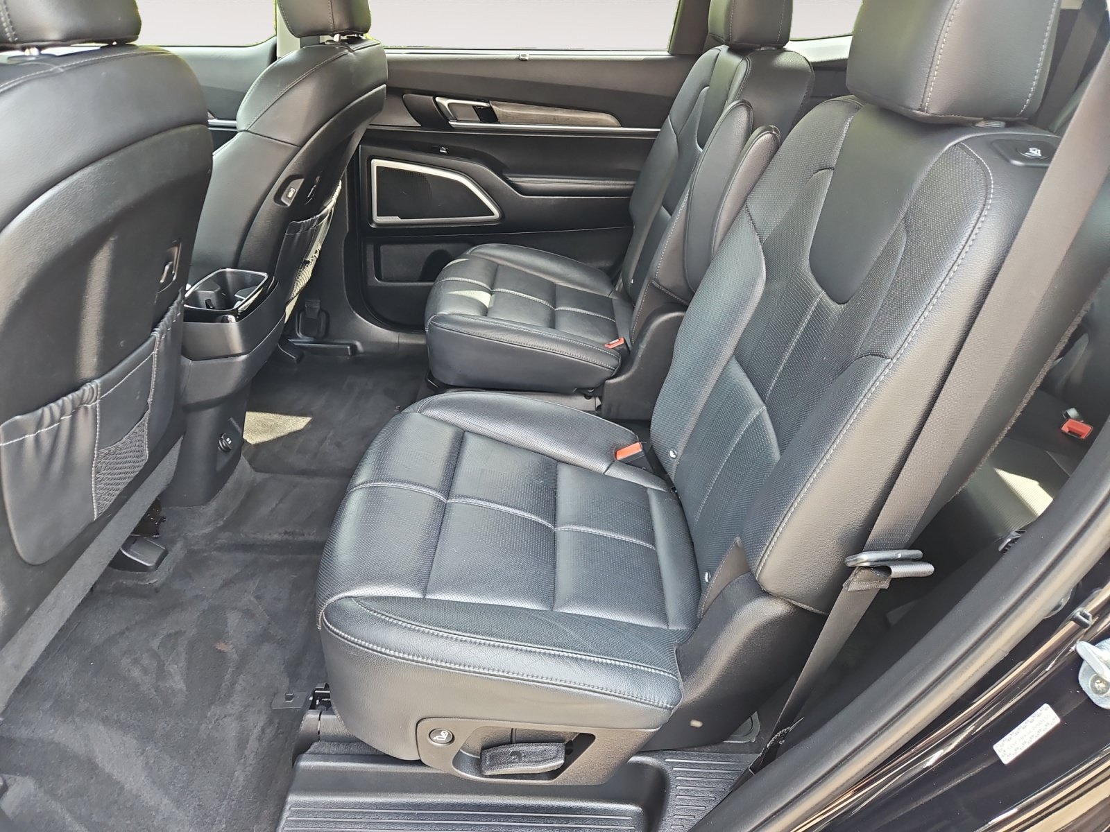 Used 2020 Kia Telluride EX w/ EX Premium Package FWD image 13