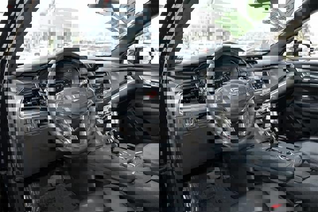 Used 2024 Cadillac XT5 Luxury image 19