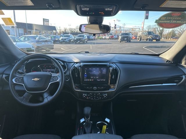 Used 2023 Chevrolet Traverse LT image 26