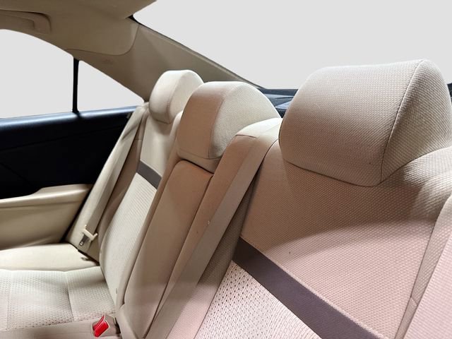 Used 2014 Toyota Camry XLE image 25