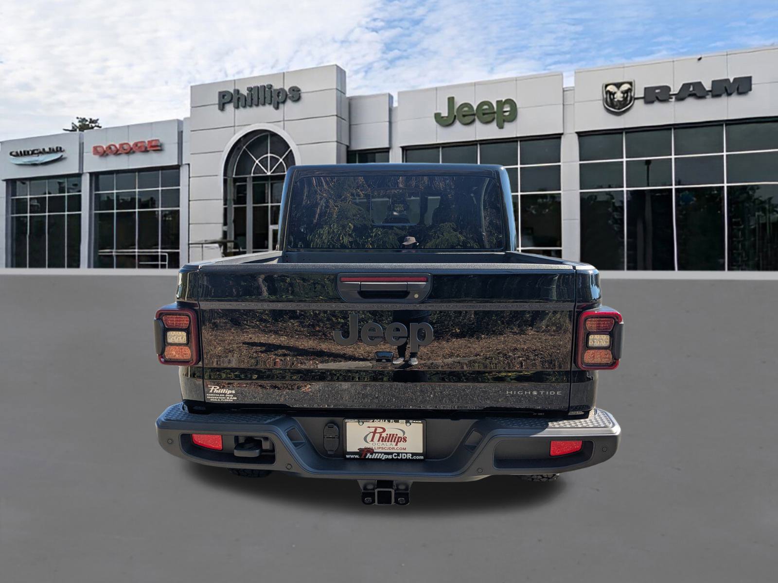 New 2025 Jeep Gladiator High Tide image 4