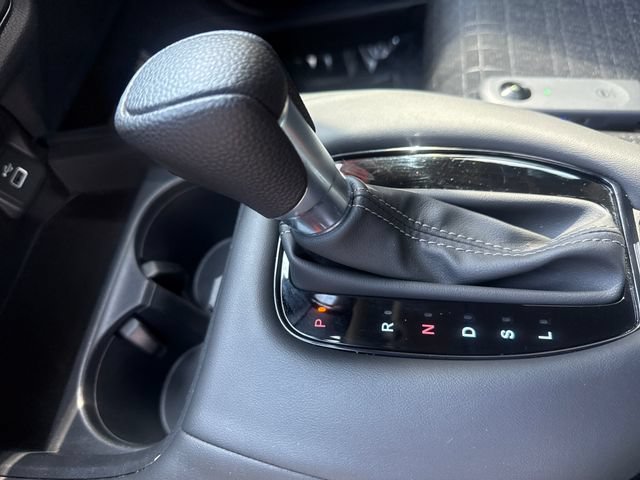 Certified 2025 Honda HR-V LX image 18