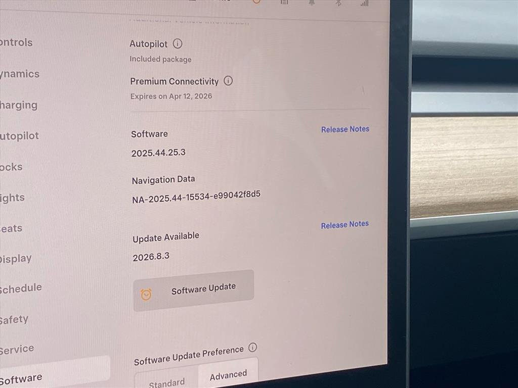 Used 2023 Tesla Model 3 Standard Range image 16