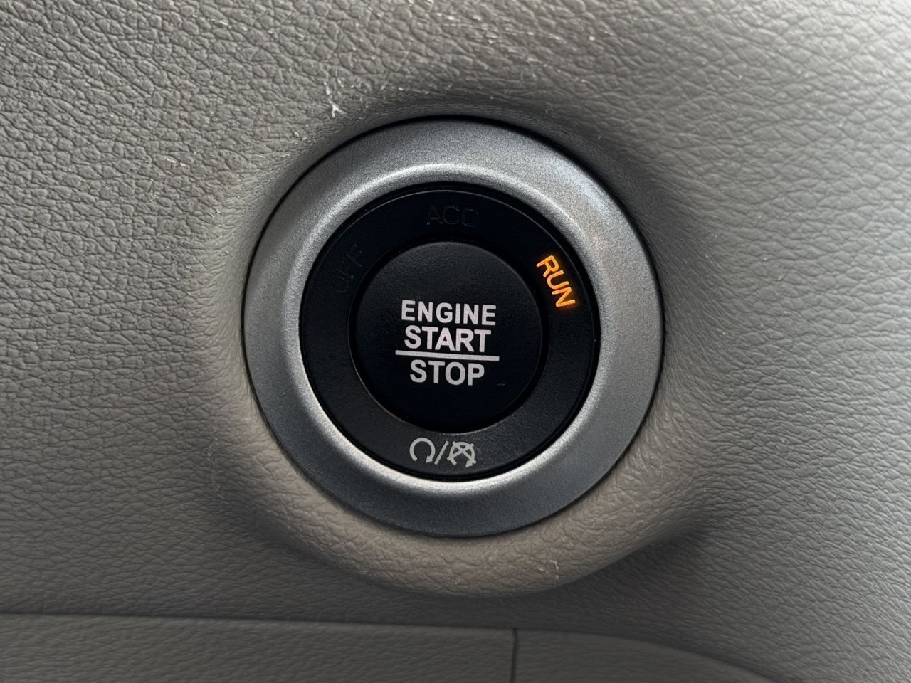 Used 2023 Chrysler Voyager LX FWD image 20