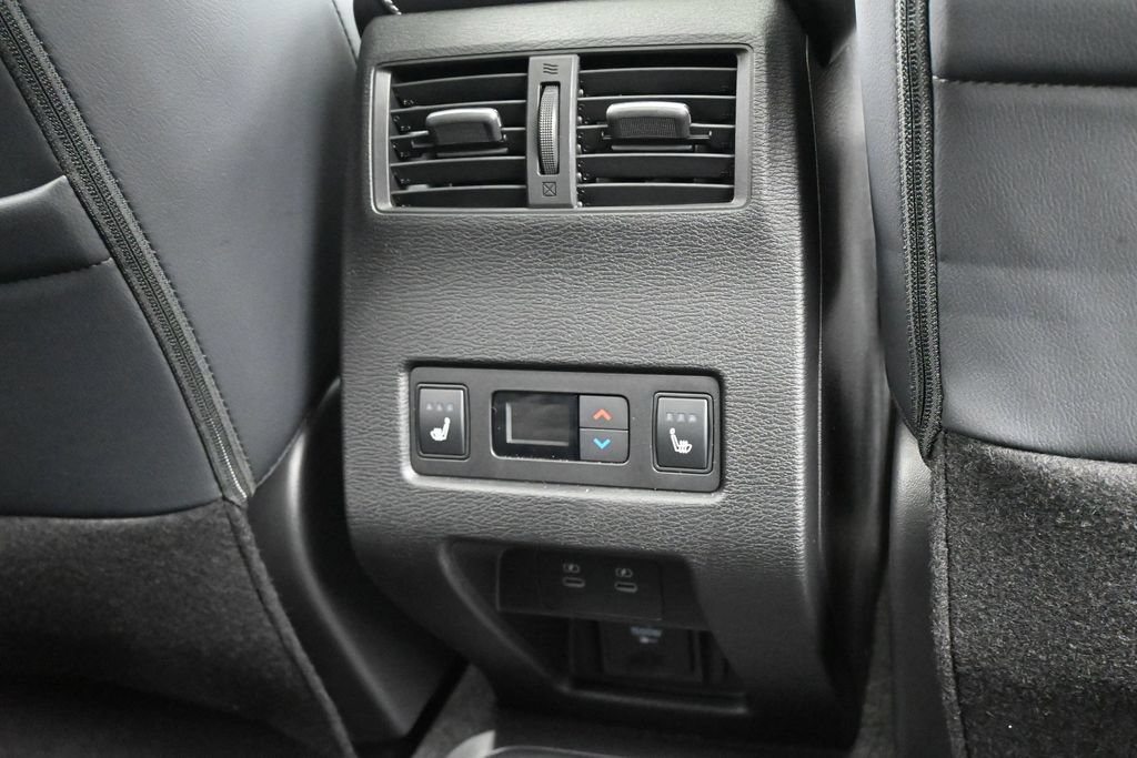 New 2026 Mitsubishi Outlander SEL AWD/4WD image 46