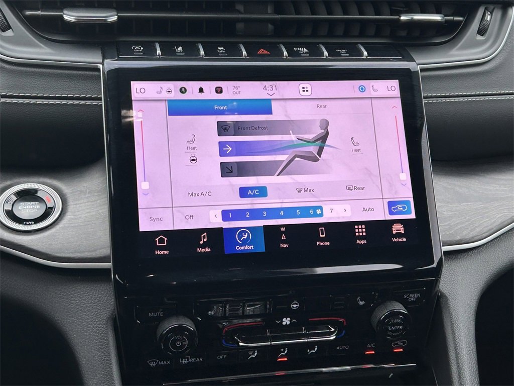 Used 2025 Jeep Grand Cherokee L Limited image 21