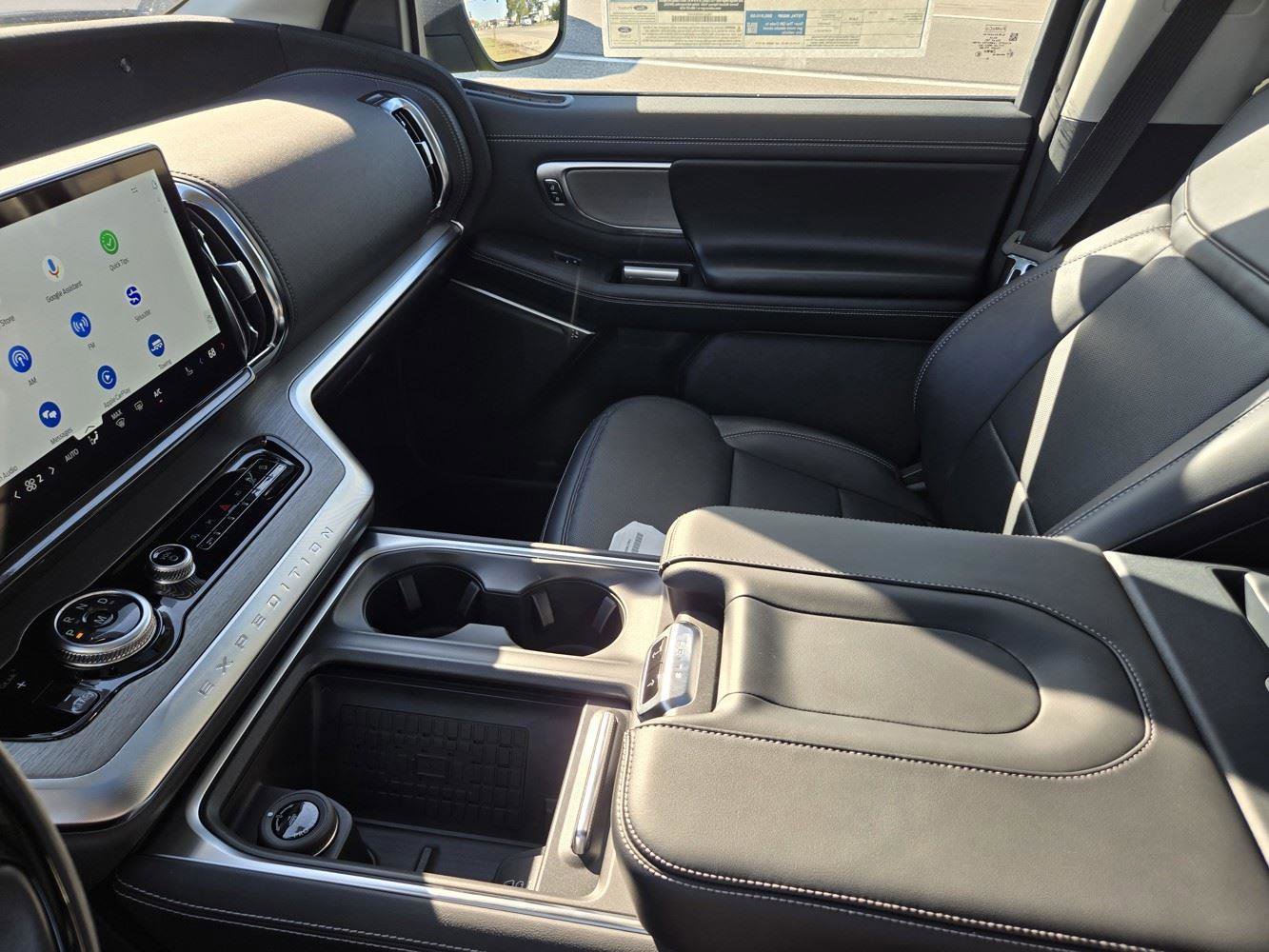 New 2025 Ford Expedition Platinum image 11