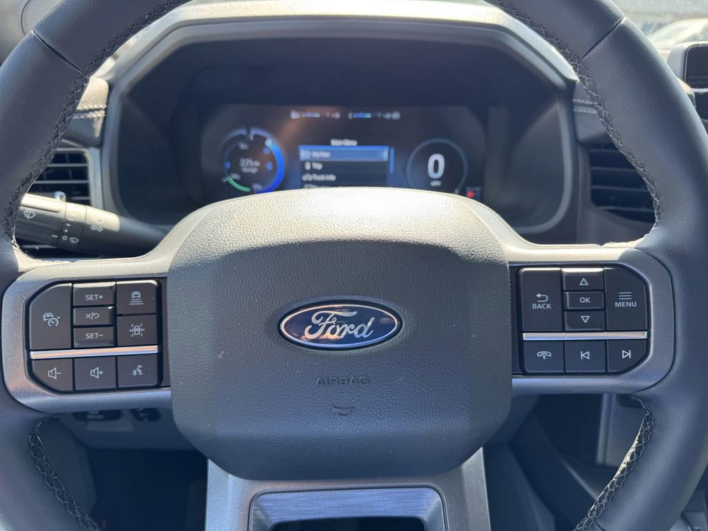 Used 2025 Ford F150 Lightning Flash AWD/4WD image 23