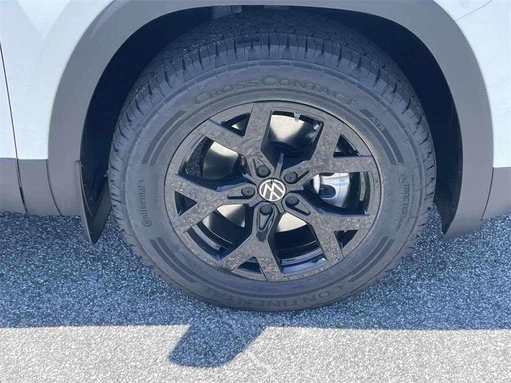 New 2026 Volkswagen Atlas Peak Edition AWD/4WD image 10