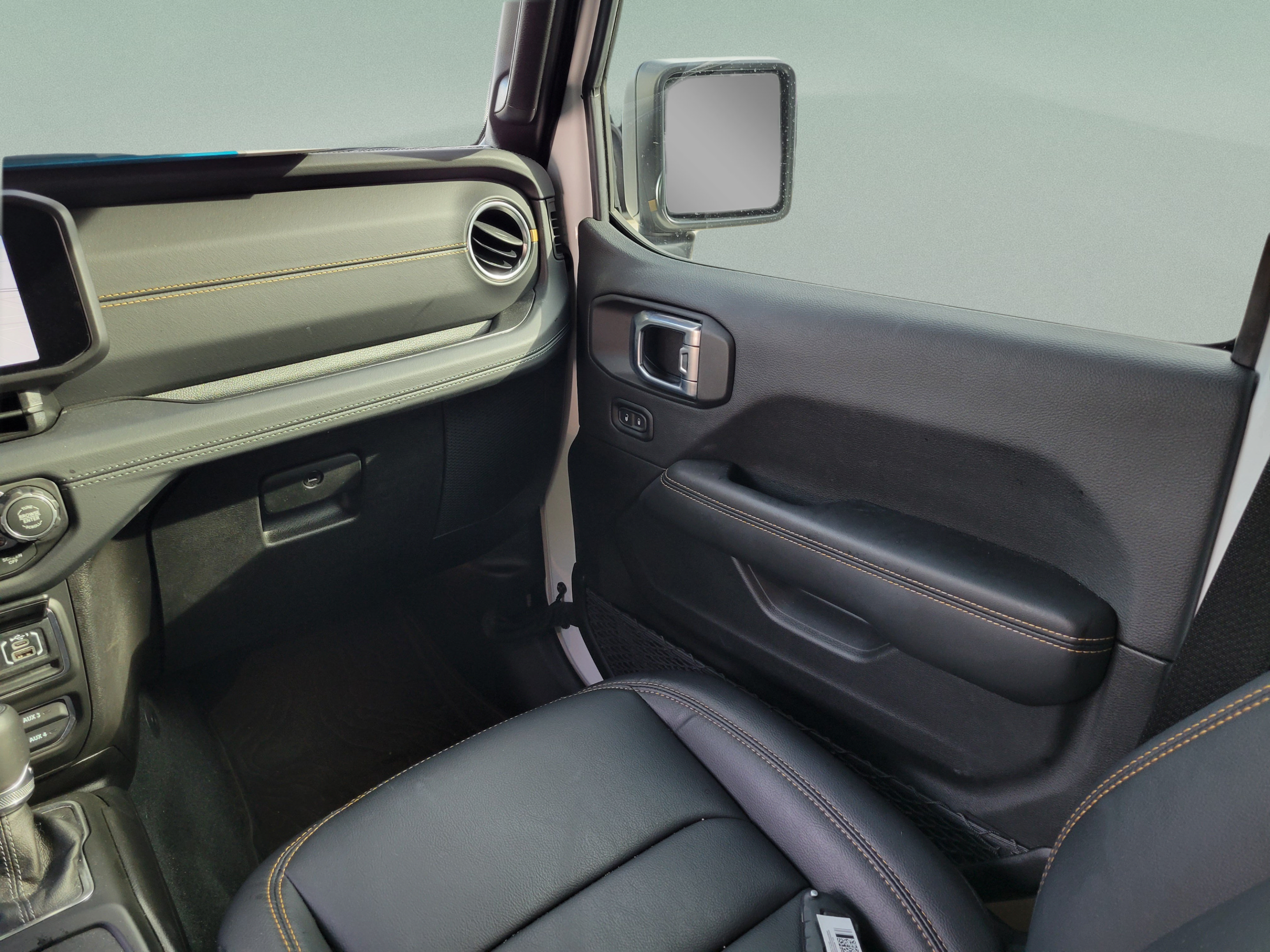 Used 2026 Jeep Wrangler Unlimited Sahara AWD/4WD image 10