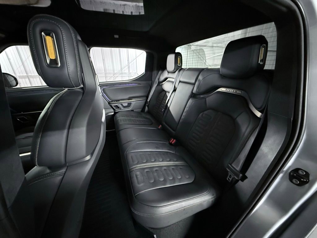 Used 2022 Rivian R1T Adventure image 21