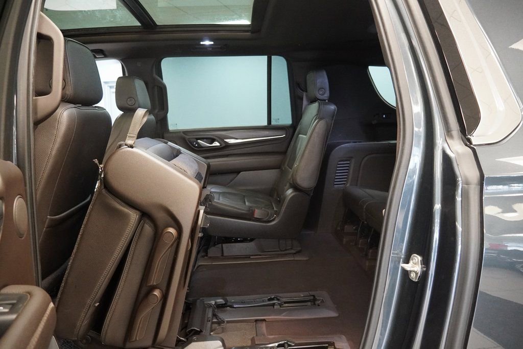 Used 2021 GMC Yukon XL Denali w/ Denali Premium Package image 34