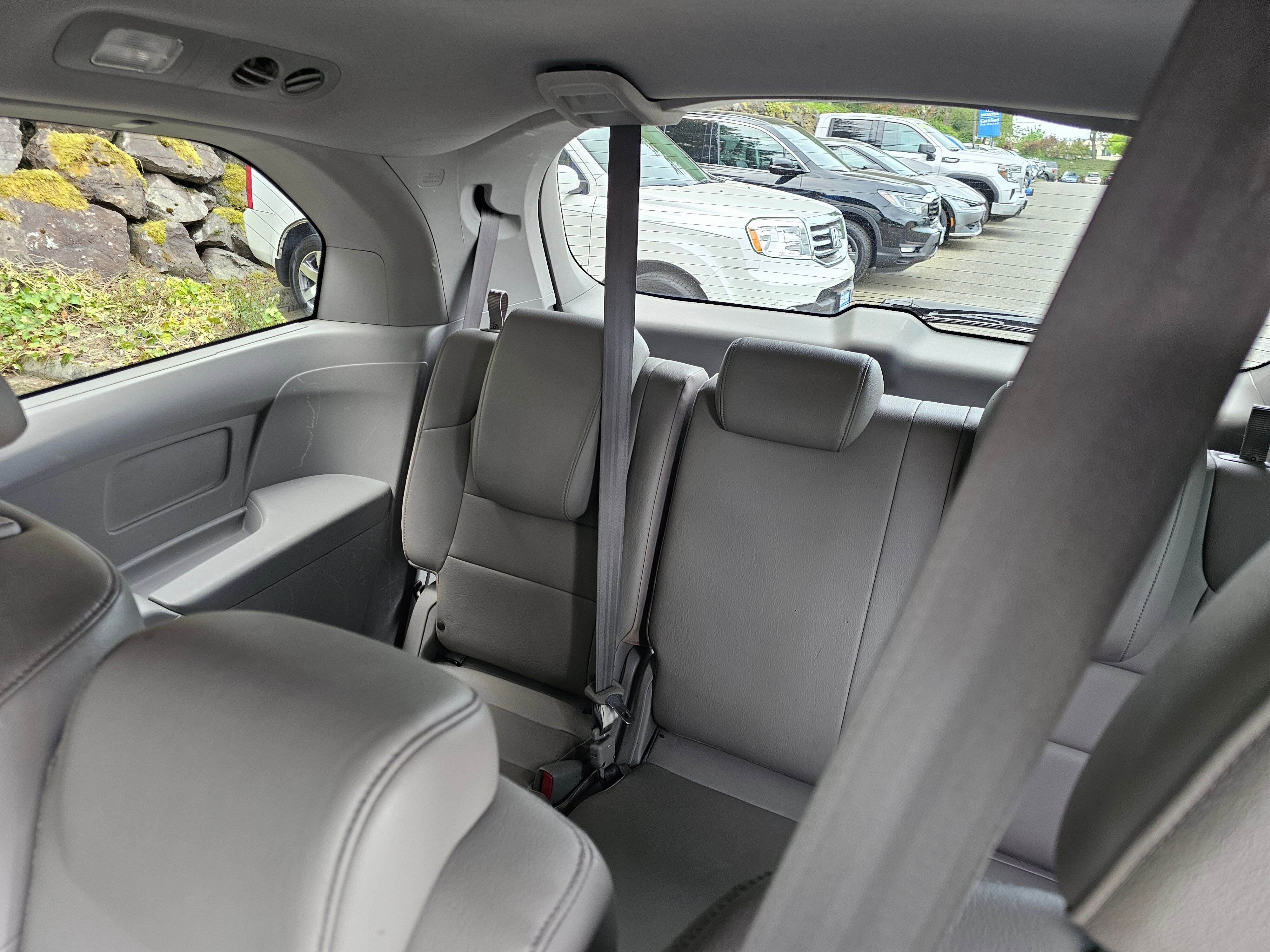 Used 2016 Honda Odyssey EX-L image 21