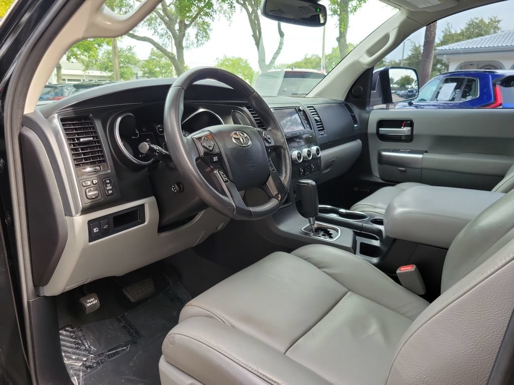 Used 2020 Toyota Sequoia Limited w/ Safety & Convenience Package RWD image 20