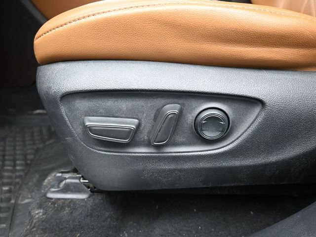 Used 2021 Toyota Highlander Platinum image 13