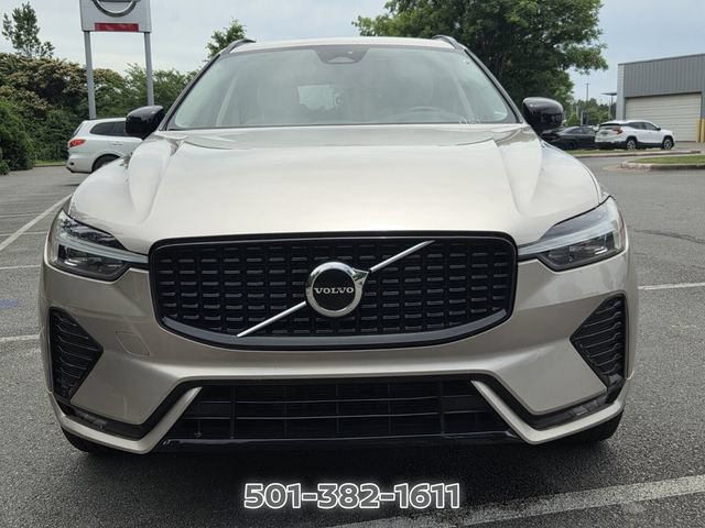 Used 2024 Volvo XC60 B5 Core AWD/4WD image 8