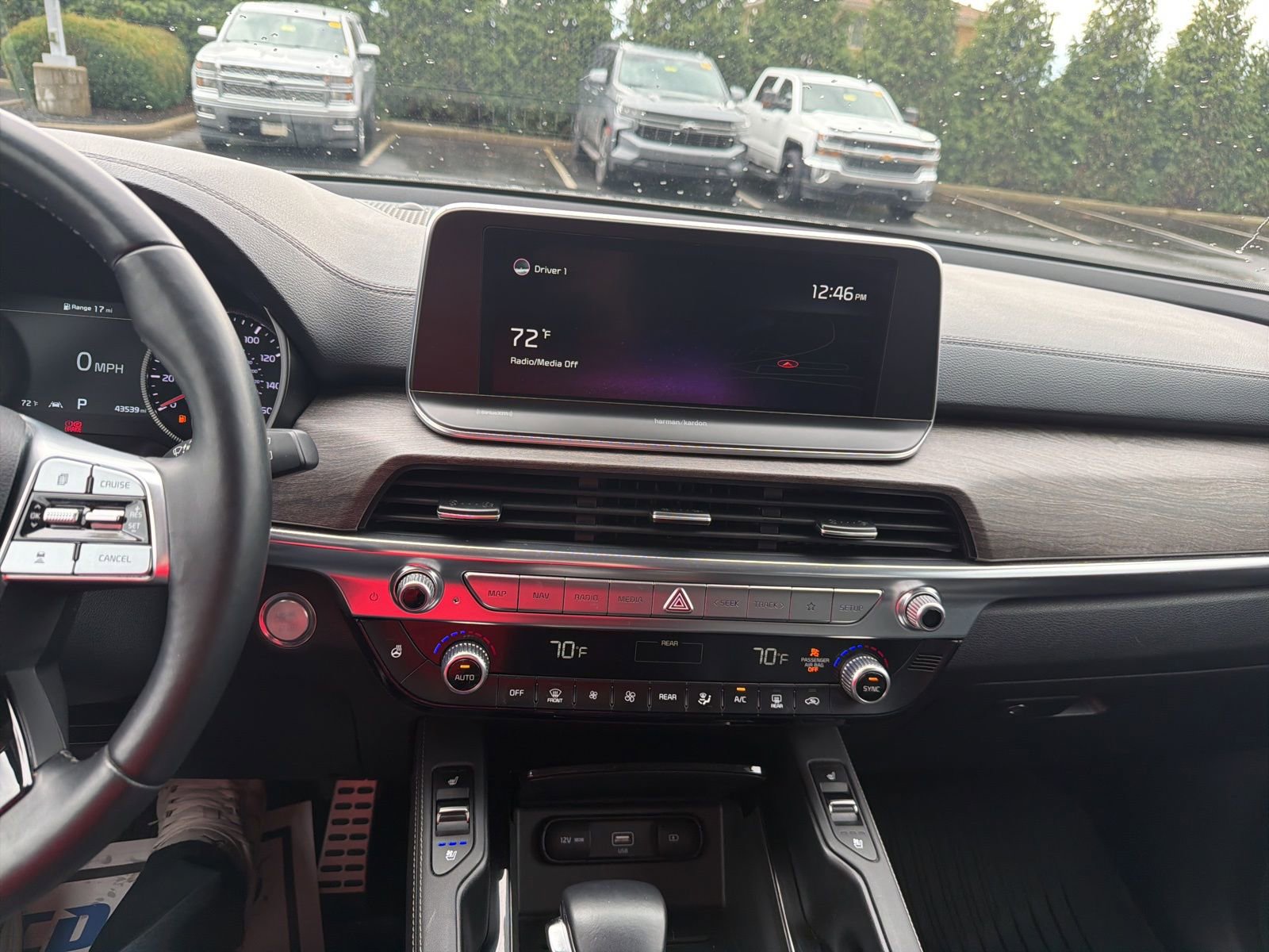 Used 2022 Kia Telluride SX w/ SX Prestige Package image 11