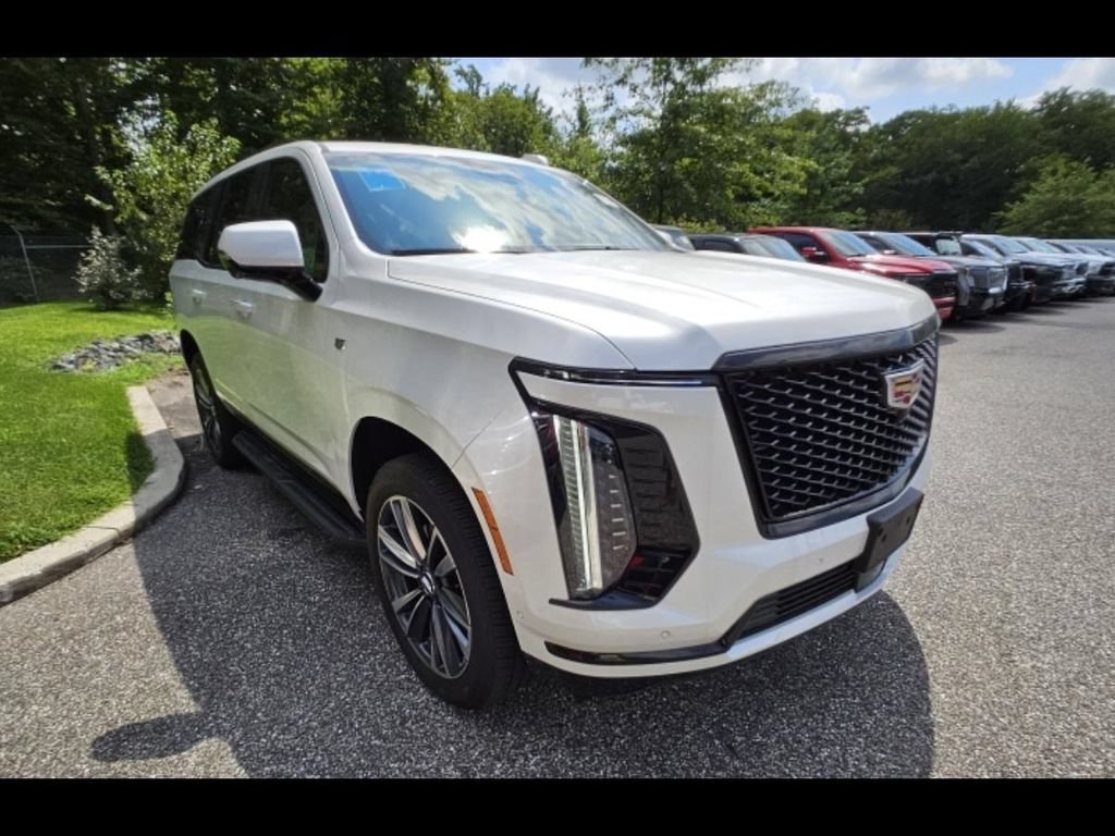 Used 2025 Cadillac Escalade Sport w/ LPO, Floor Liner Package AWD/4WD image 6