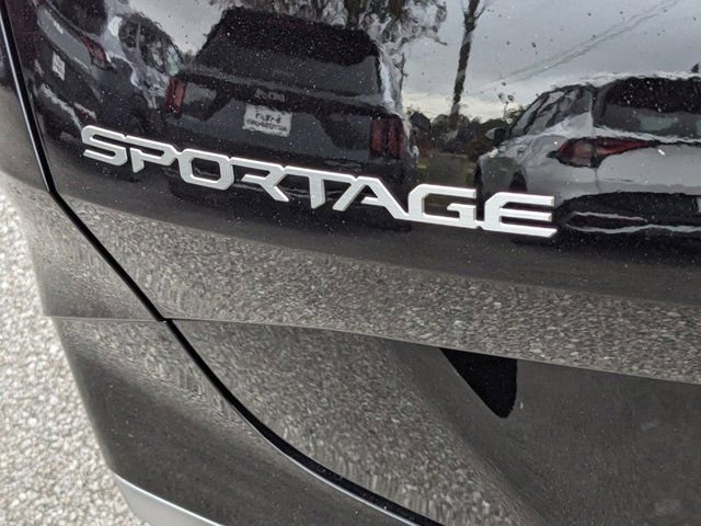 Used 2024 Kia Sportage SX image 12