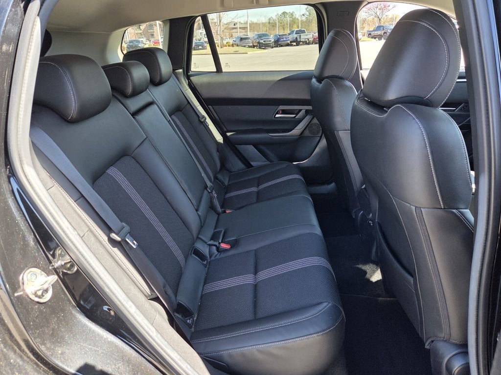 Used 2025 MAZDA CX-50 AWD 2.5 S w/ Preferred Package image 11