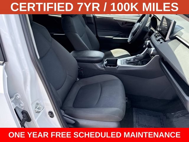 Used 2025 Toyota RAV4 LE AWD/4WD image 9