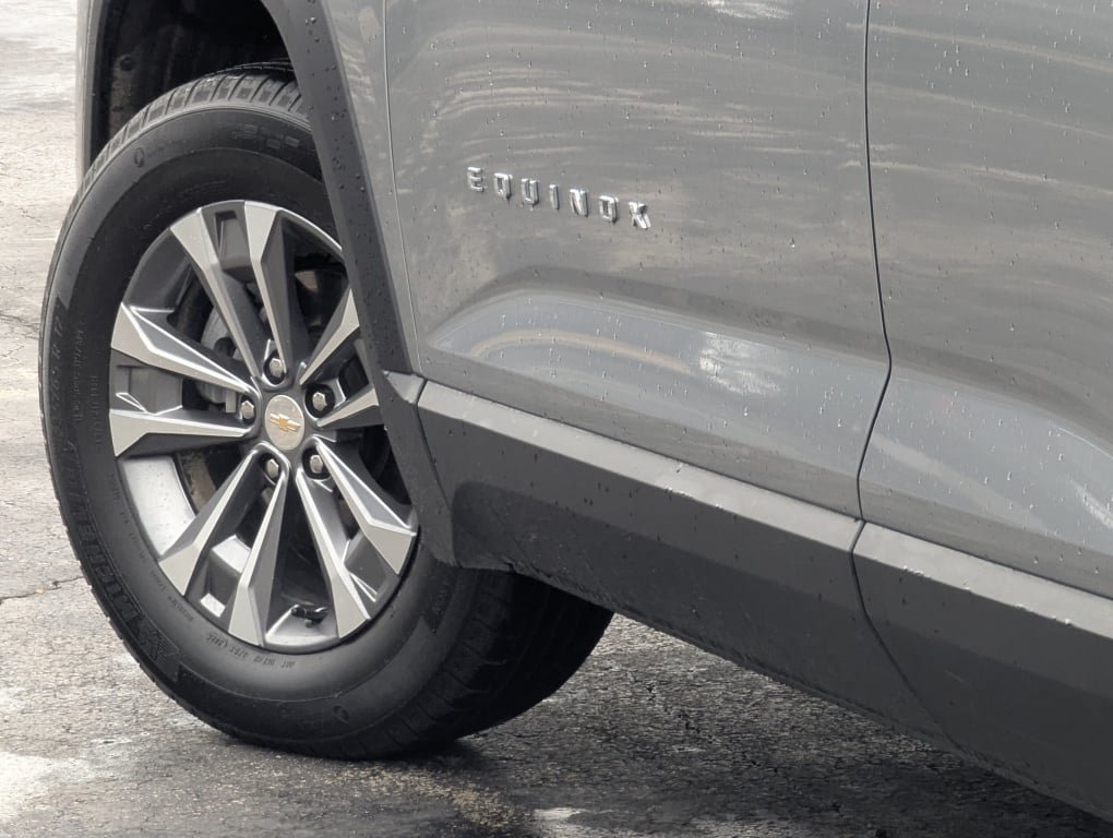 Certified 2026 Chevrolet Equinox LT AWD/4WD image 13