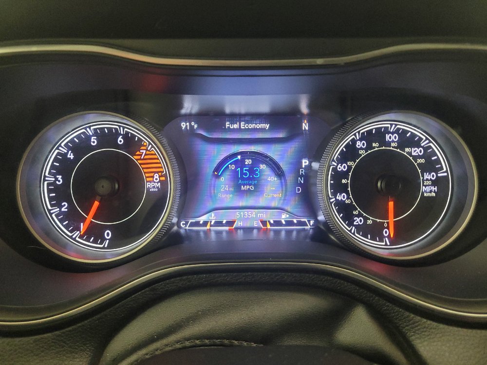Used 2019 Jeep Cherokee Trailhawk w/ Cold Weather Group AWD/4WD image 23