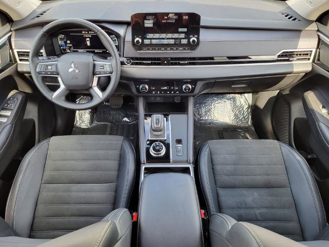 Used 2023 Mitsubishi Outlander SE image 18