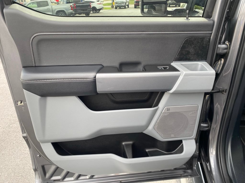 Used 2023 Ford F350 XLT w/ XLT Premium Package AWD/4WD image 45
