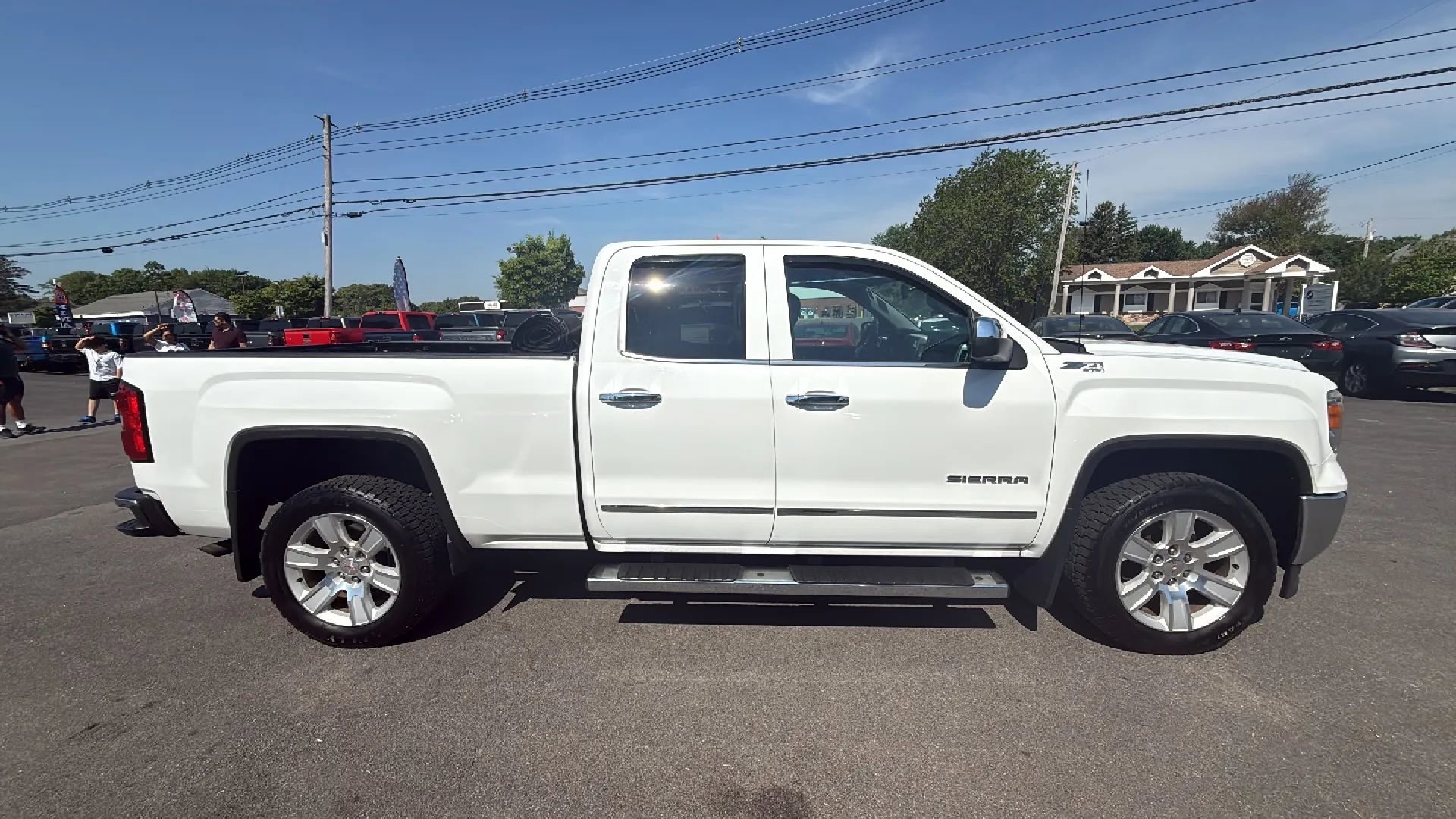 Used 2015 GMC Sierra 1500 SLT w/ Suspension Package, Off-Road AWD/4WD image 12
