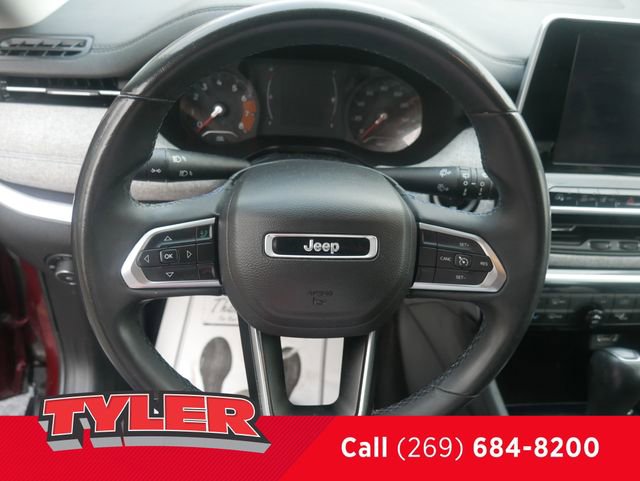 Used 2022 Jeep Compass Latitude image 31