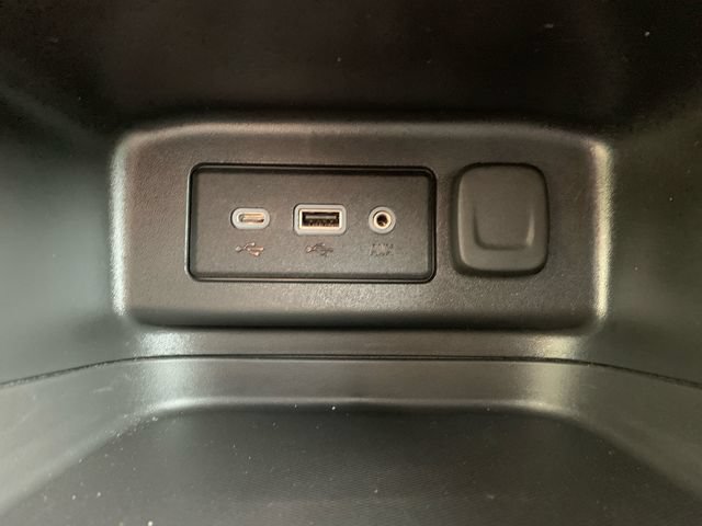 Used 2023 Chevrolet Equinox LT AWD/4WD image 27