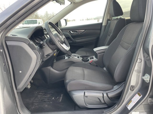 Used 2019 Nissan Rogue SV image 12