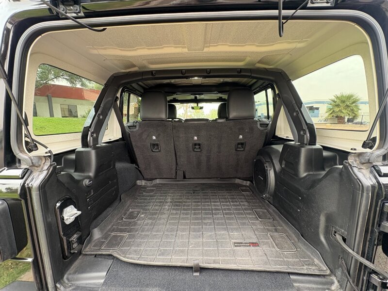 Used 2018 Jeep Wrangler Unlimited Sahara AWD/4WD image 18