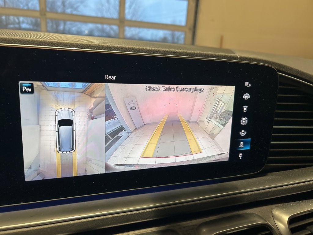 Used 2022 Mercedes-Benz GLS 450 4MATIC image 9