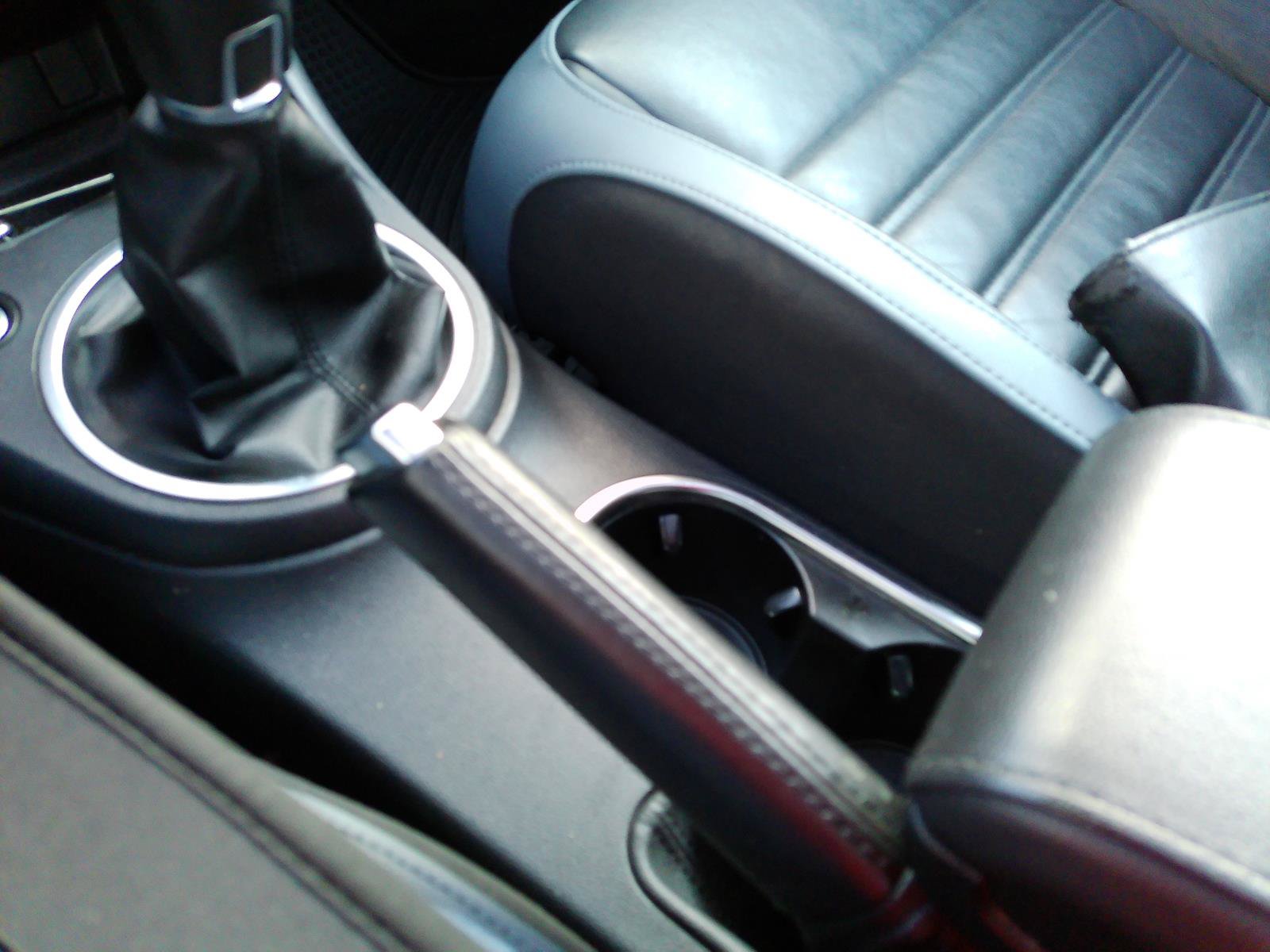 Used 2013 Volkswagen Beetle 2.0T FWD image 19