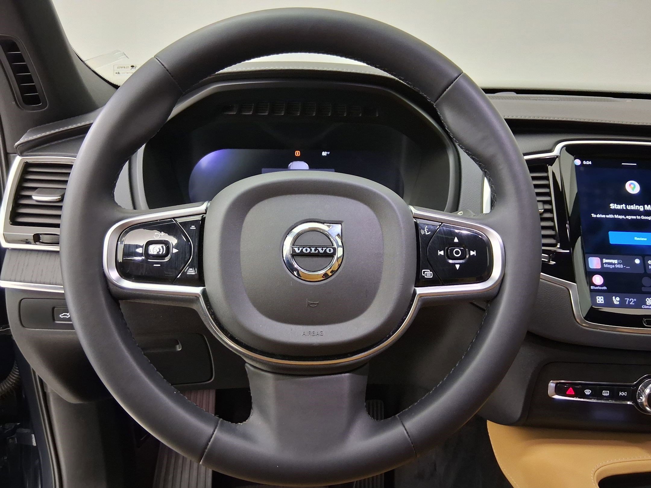 Used 2023 Volvo XC90 T8 Ultimate AWD/4WD image 16