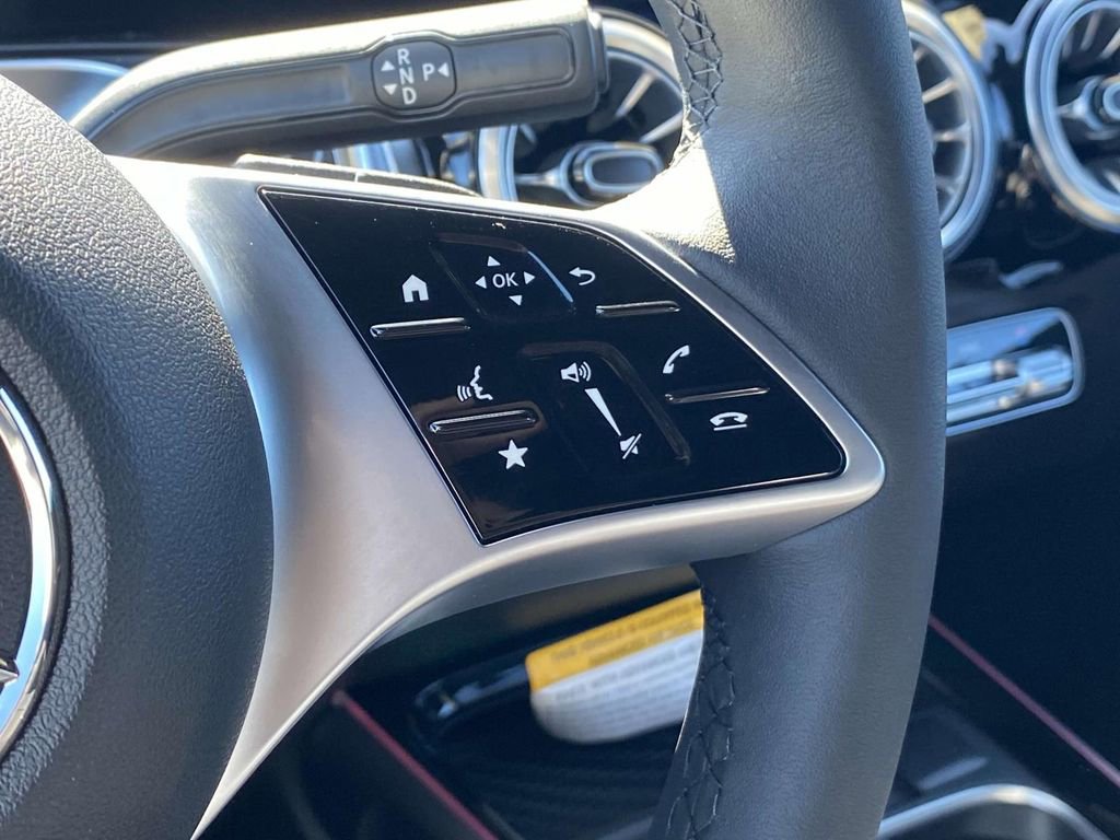 Certified 2025 Mercedes-Benz GLB 250 image 23