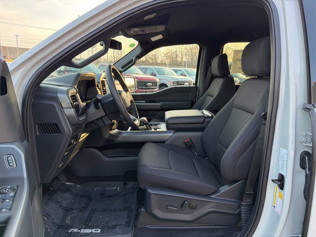 New 2026 Ford F150 XLT w/ Equipment Group 302A MID image 11