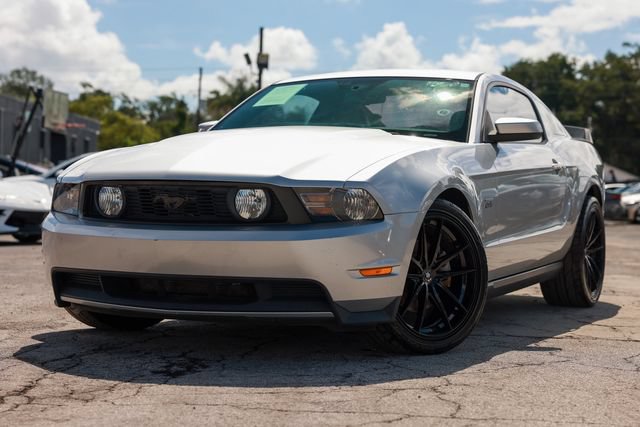 Used 2010 Ford Mustang GT Premium RWD image 1