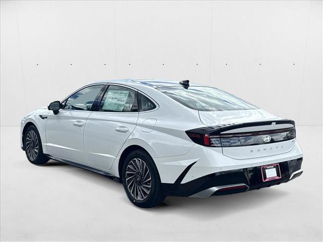 New 2025 Hyundai Sonata Limited image 9