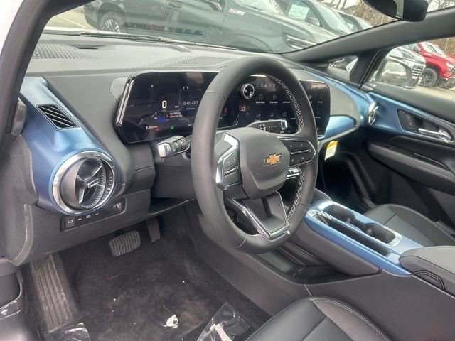 New 2026 Chevrolet Equinox EV LT AWD/4WD image 9