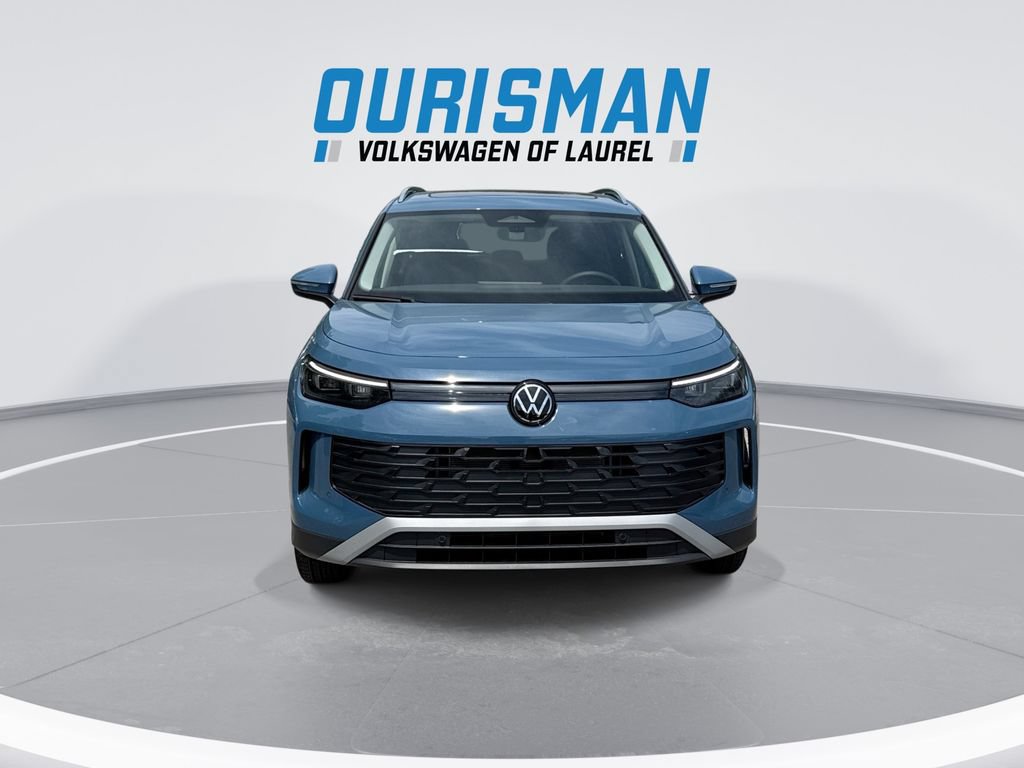 New 2026 Volkswagen Tiguan SE AWD/4WD image 3