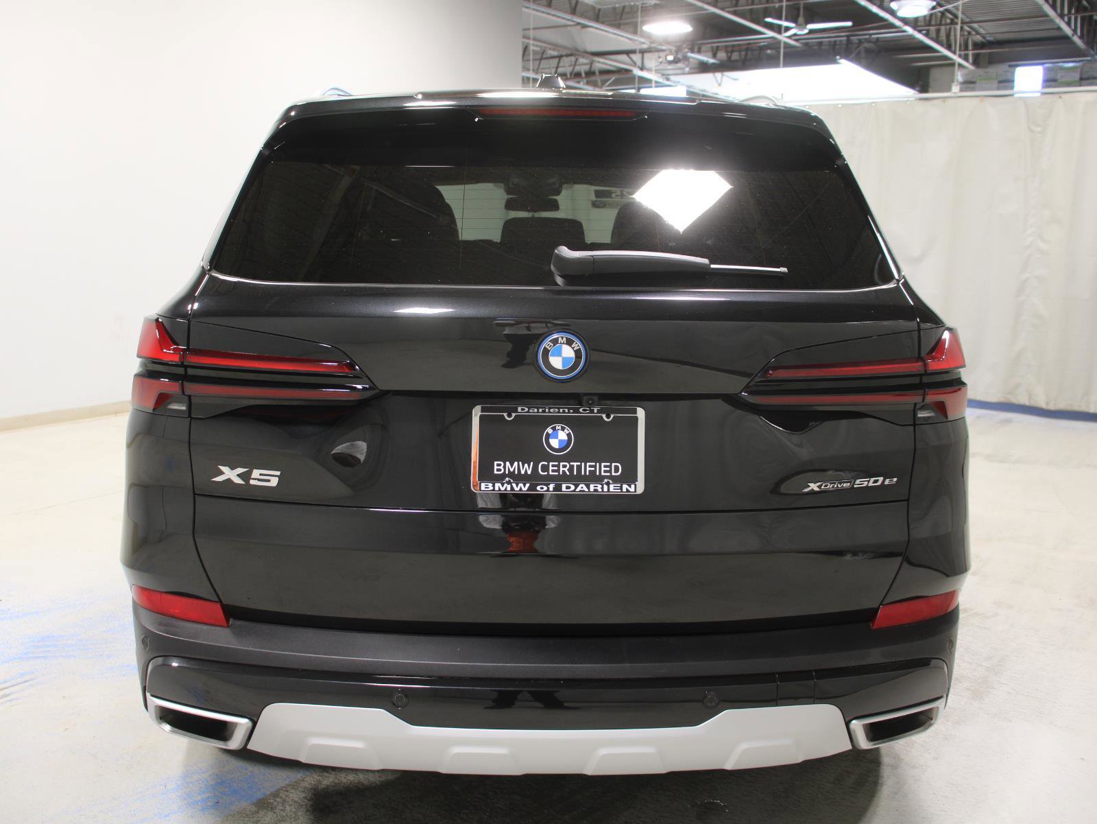 Certified 2025 BMW X5 xDrive50e w/ Parking Assistance Package image 7