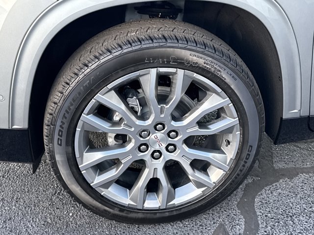 New 2026 GMC Acadia Denali w/ Super Cruise Package image 16