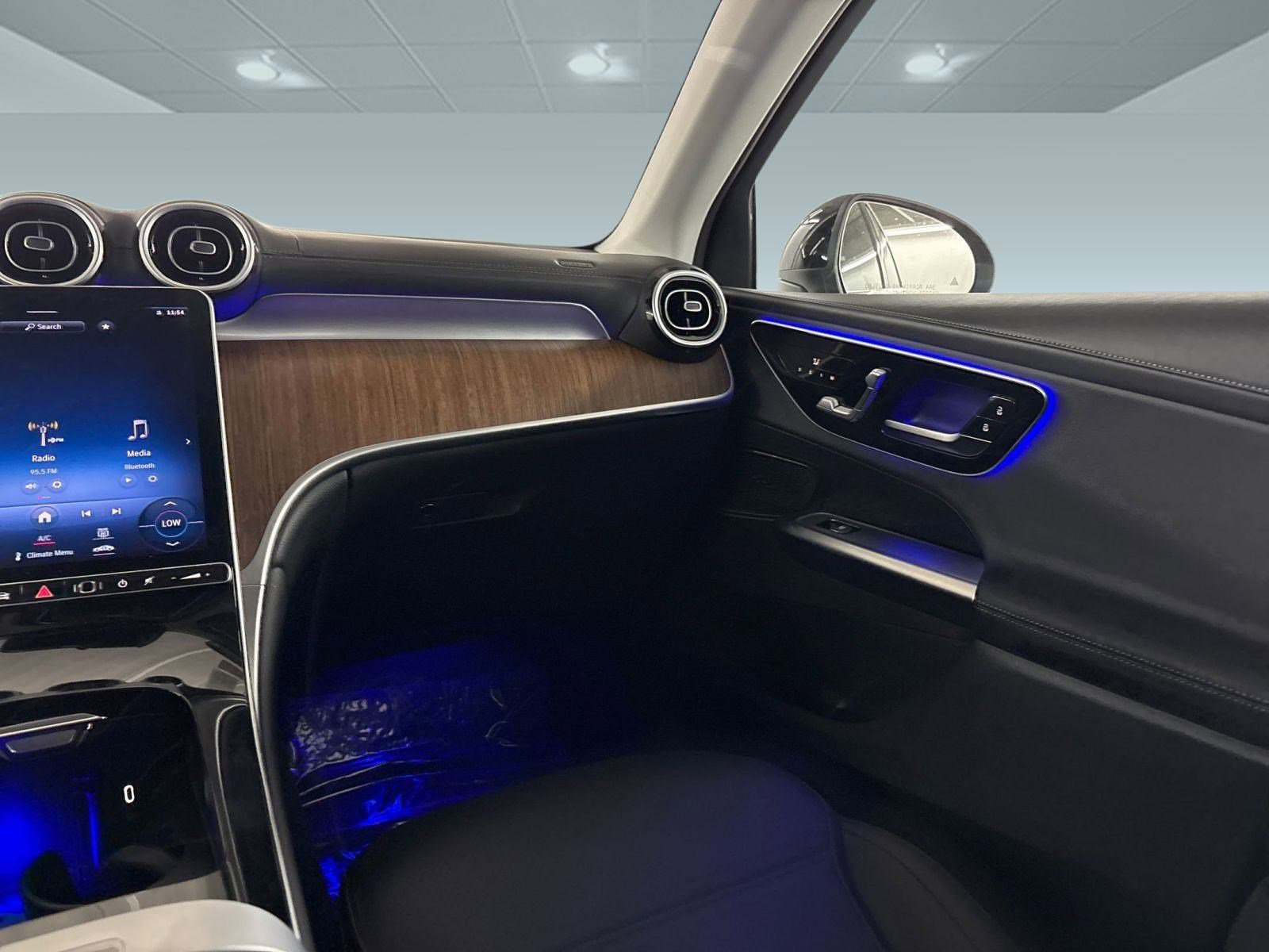 Certified 2023 Mercedes-Benz GLC 300 image 28