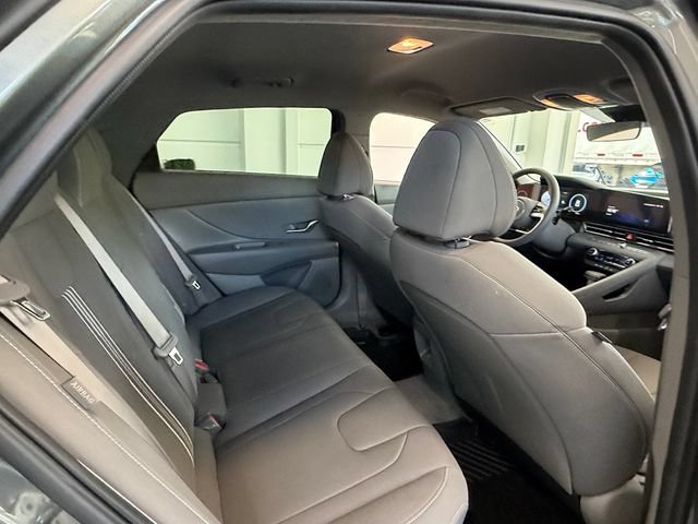 Used 2024 Hyundai Elantra SEL FWD image 12