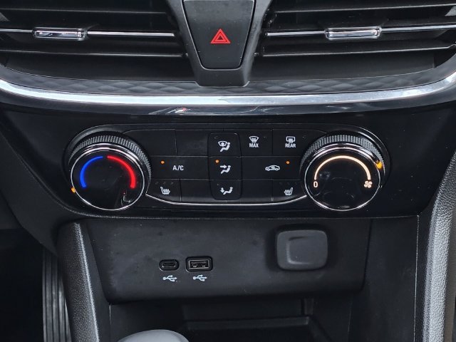 Used 2026 Buick Encore GX Sport Touring w/ Advanced Technology Package FWD image 30