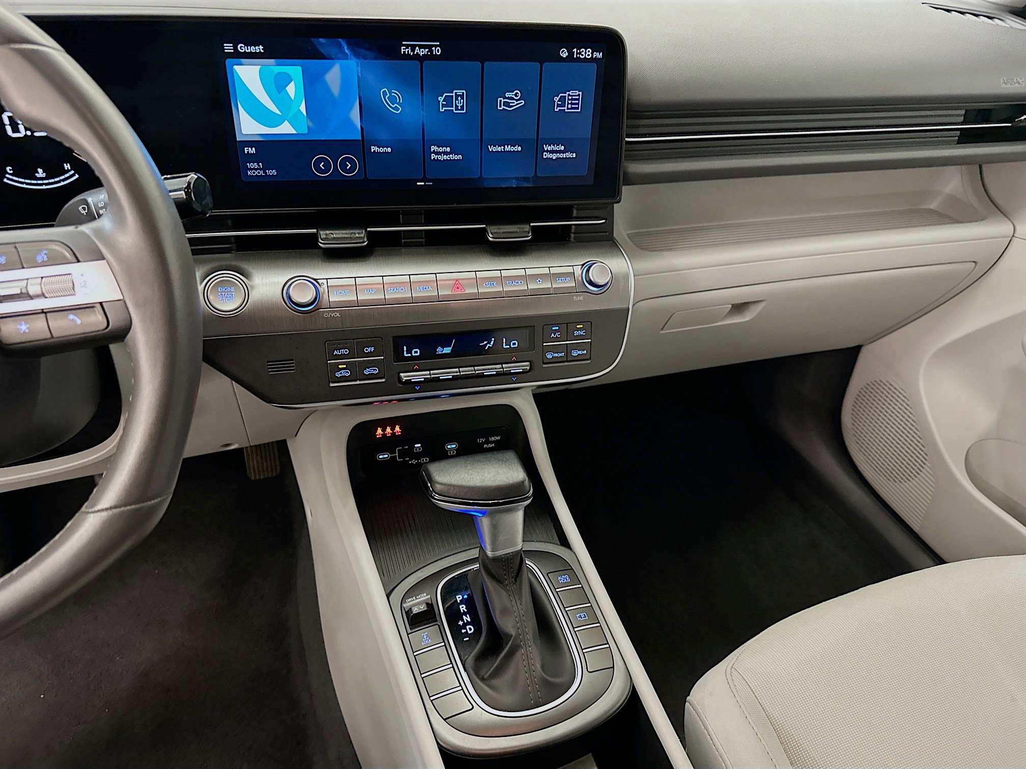 Used 2025 Hyundai Kona SEL image 25